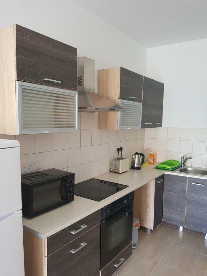 Paphos Apartments Exterior photo