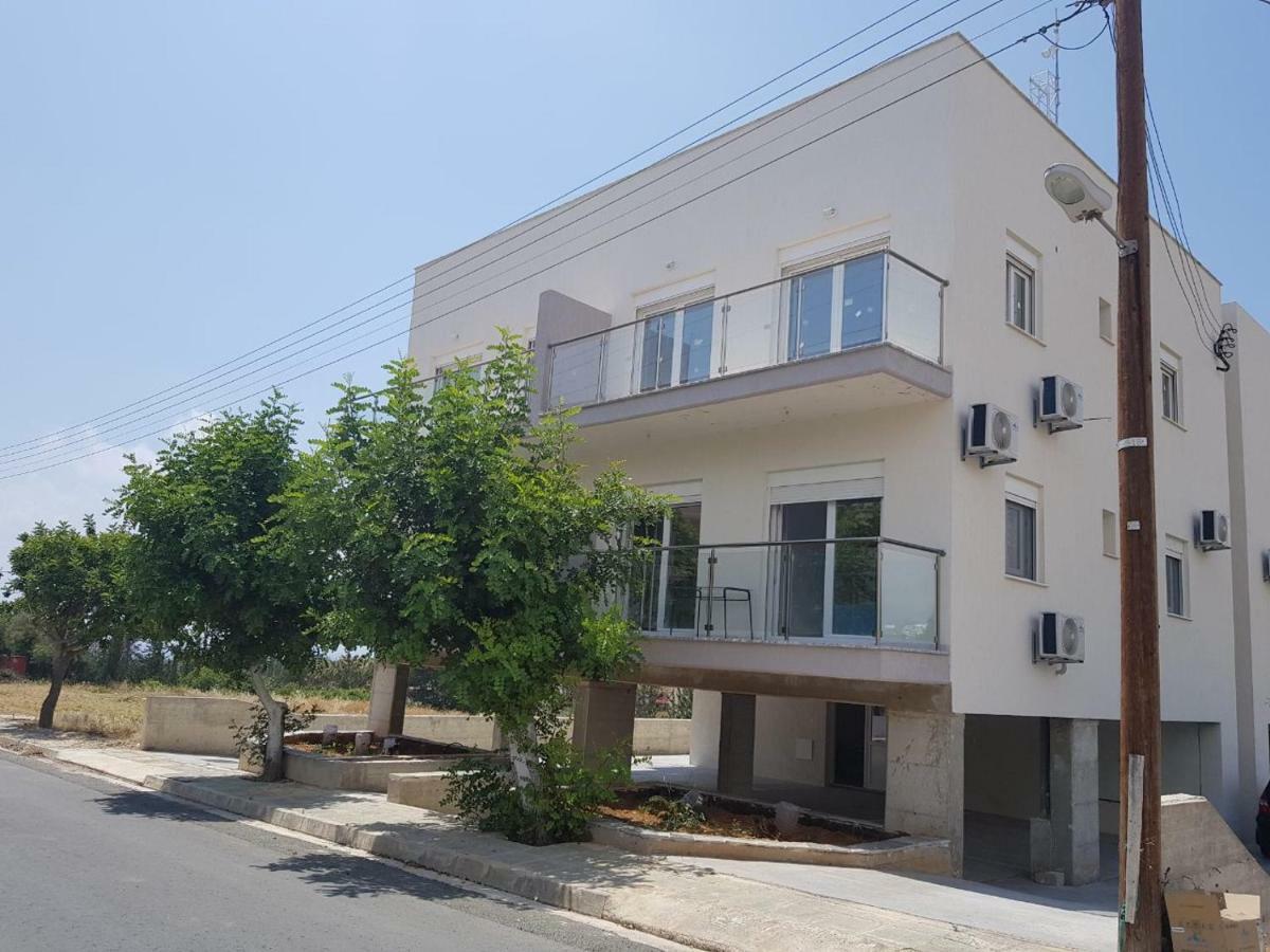 Paphos Apartments Exterior photo