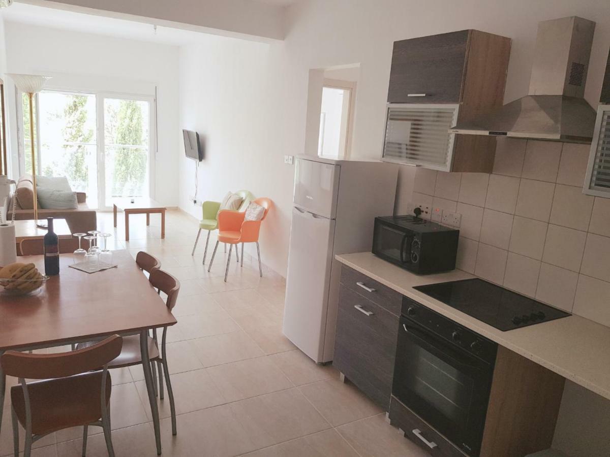 Paphos Apartments Exterior photo