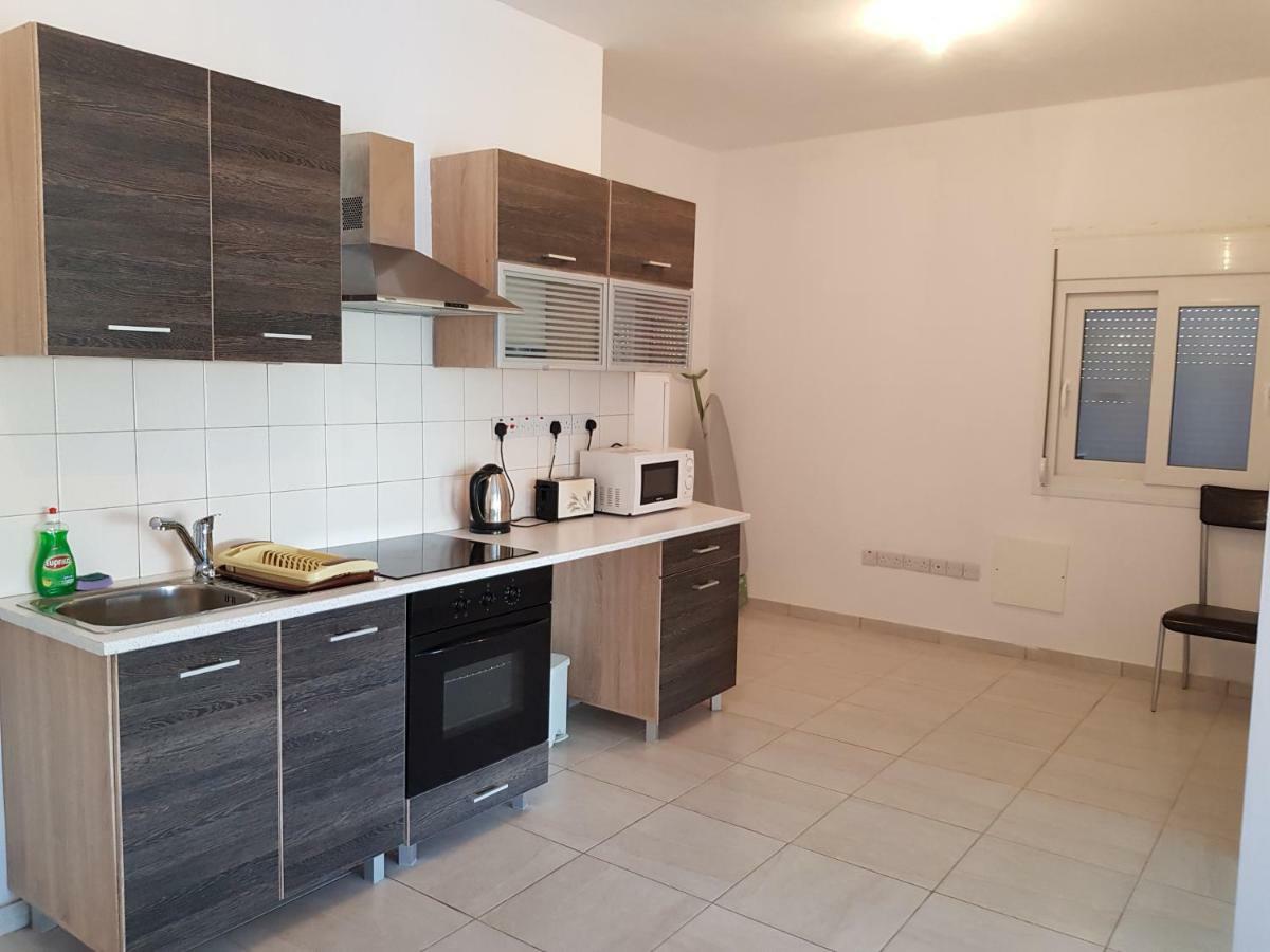 Paphos Apartments Exterior photo